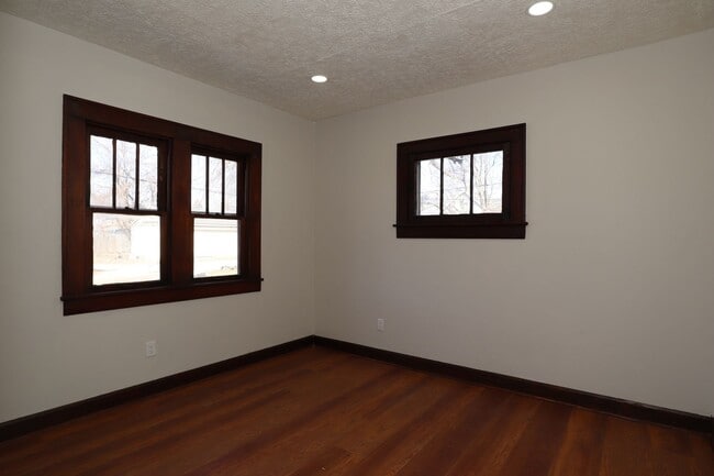 Building Photo - Newly Updated 3 Bedroom Home!