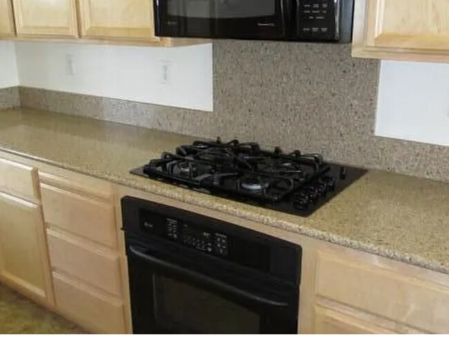 Building Photo - IMMACULATE NATOMAS 4/3 plus office!  Pleas...