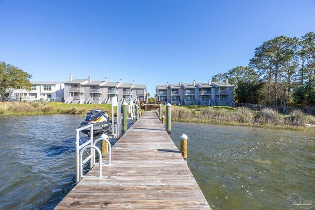 Building Photo - 14180 River Rd