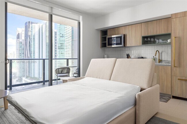 Building Photo - 159 NE 6th St