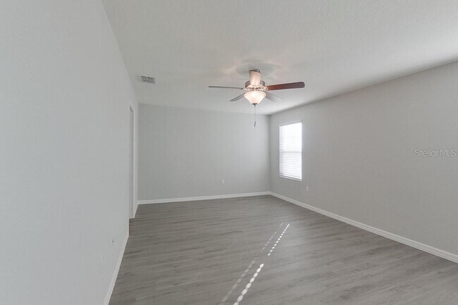 Building Photo - 4397 SW 85 Ln