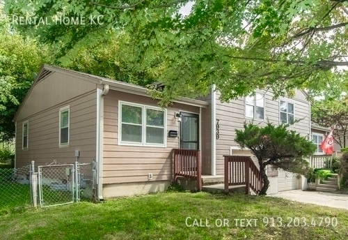 Primary Photo - 7939 Robinson St