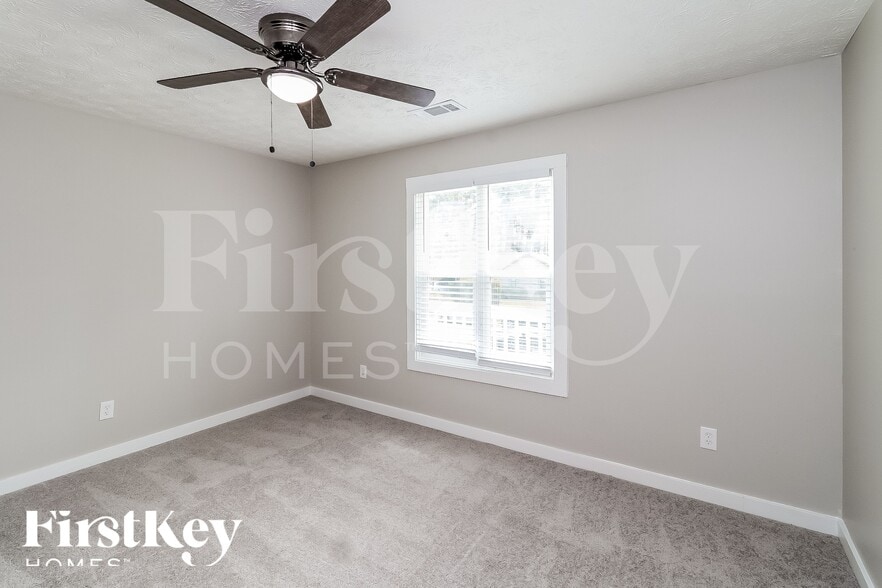 Building Photo - 1399 Ashbrook Dr NW