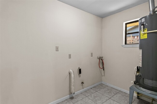 Building Photo - 5511 Verdome Ln