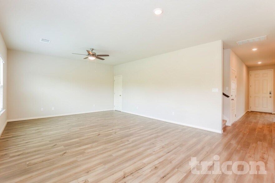 Building Photo - 13515 Emerson Wy