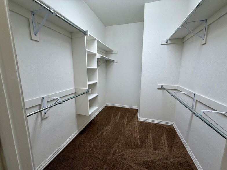 Building Photo - 6608 Leightyn Ln