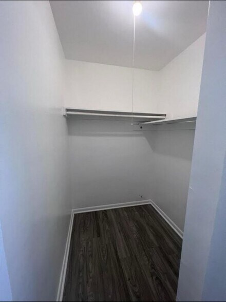 Building Photo - 386 Stuyvesant Ave.