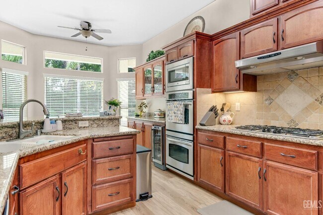 Building Photo - Brighton Estates Luxury 4-Bedroom Home with Pool, Office, Outdoor Kitchen & Paid Solar – Saves Ov...