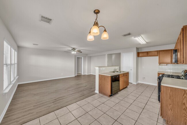 Building Photo - 9518 Milas Way