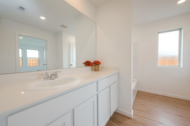 Building Photo - 3106 Elm Br Dr