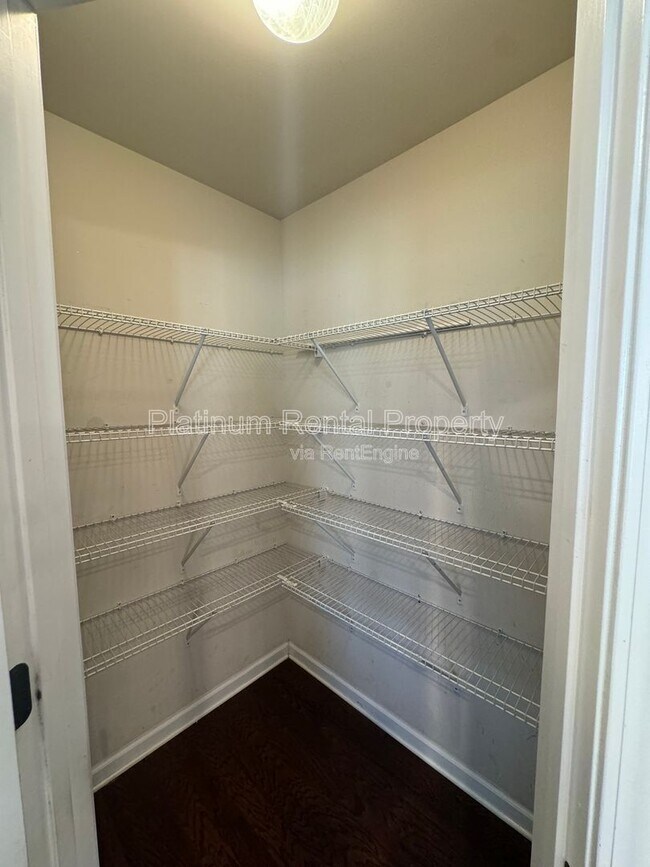 Building Photo - 1355 Slate Bend Dr