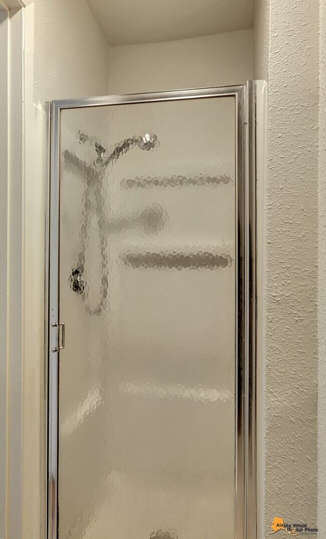 Building Photo - Cozy Condo for Rent in East Anchorage!