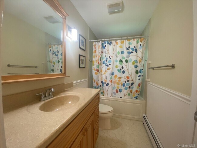 Building Photo - 15 Crestview Dr