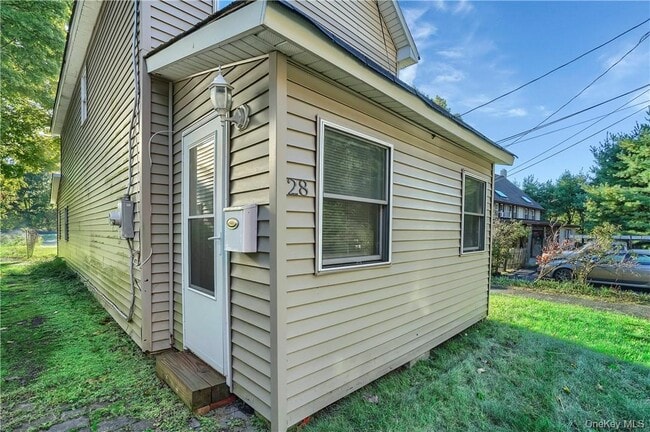 Building Photo - 28 Spring St