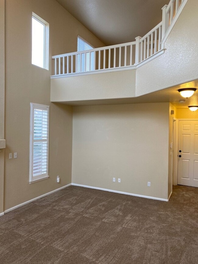 Building Photo - Wonderful Home in Parker