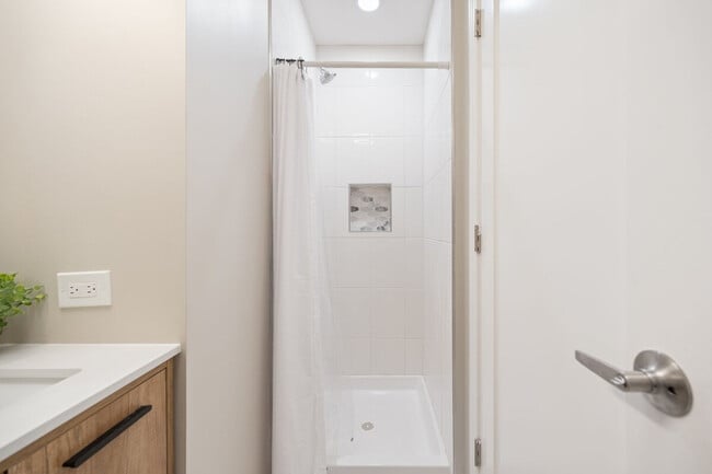 Building Photo - 22051 W Taylor Rd