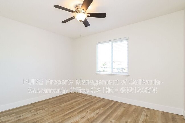 Building Photo - 5713 Mesa Verde Cir