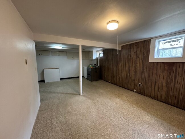 Building Photo - 43 Brooklawn Ave