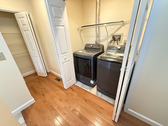 Building Photo - 27 Crows Nest Ln