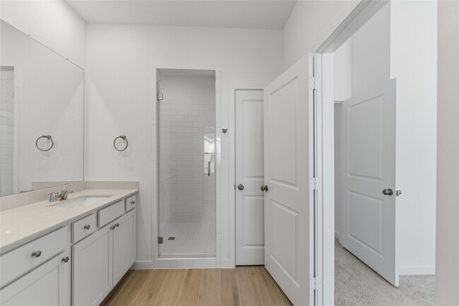 Building Photo - 2206 Via Isa Ln