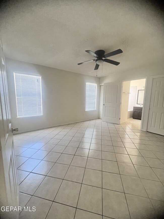Building Photo - 7317 Desierto Azul Dr