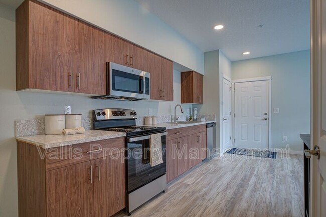 Building Photo - 13001 S Crompton Ln