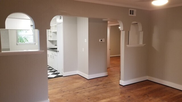 Building Photo - 1012 Rutland St