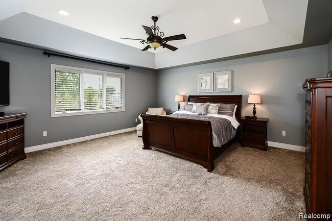 Building Photo - 51341 Park Pl Dr