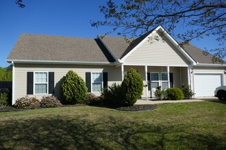 Building Photo - 123 Bay Leaf Dr
