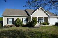 Building Photo - 123 Bay Leaf Dr