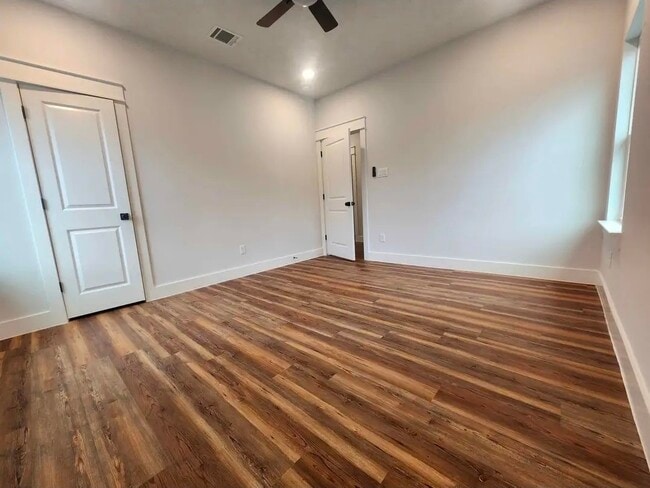 Building Photo - 1002 Natchez Ave