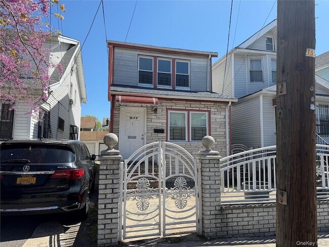 Building Photo - 90-55 178th St