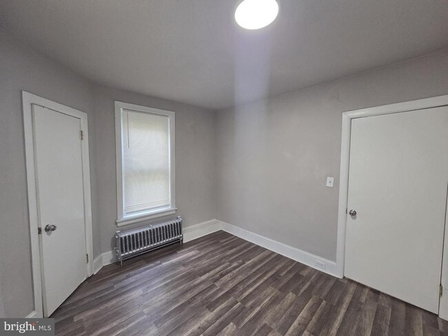Building Photo - 412 N Simpson St