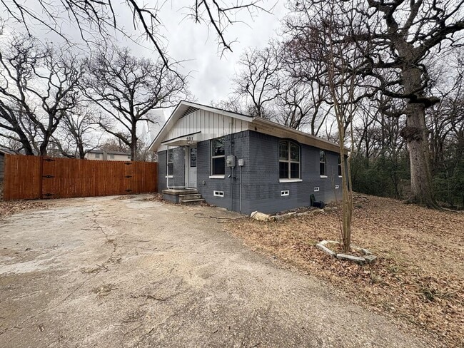 Building Photo - Beautifully updated 1-bedroom, 1-bathroom home!