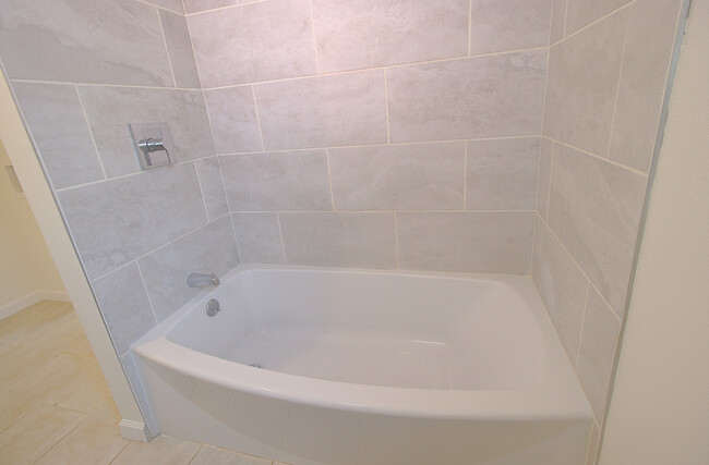 TUB - 438 W Bealey Ave