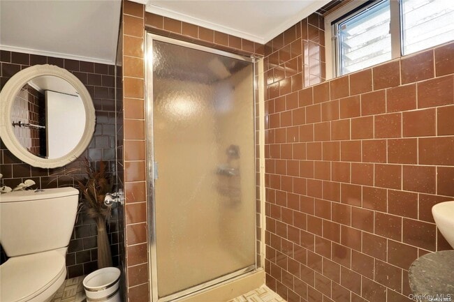 Building Photo - 260 Oak Ridge Ln