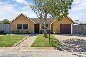 Building Photo - 3411 80th St