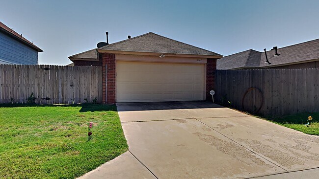 Building Photo - Beautiful 3 Bedroom 3 Bath Home - Moore Sc...