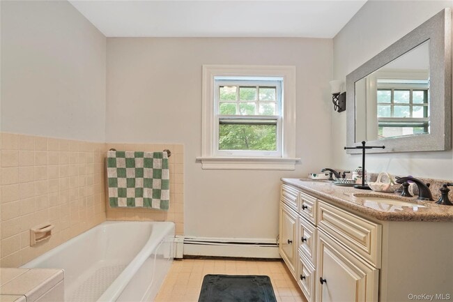 Building Photo - 134 Pelhamdale Ave