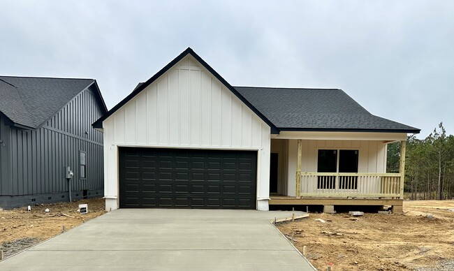 Building Photo - 226 Sylvan Rd