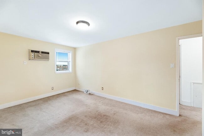 Building Photo - 12450 Knights Rd