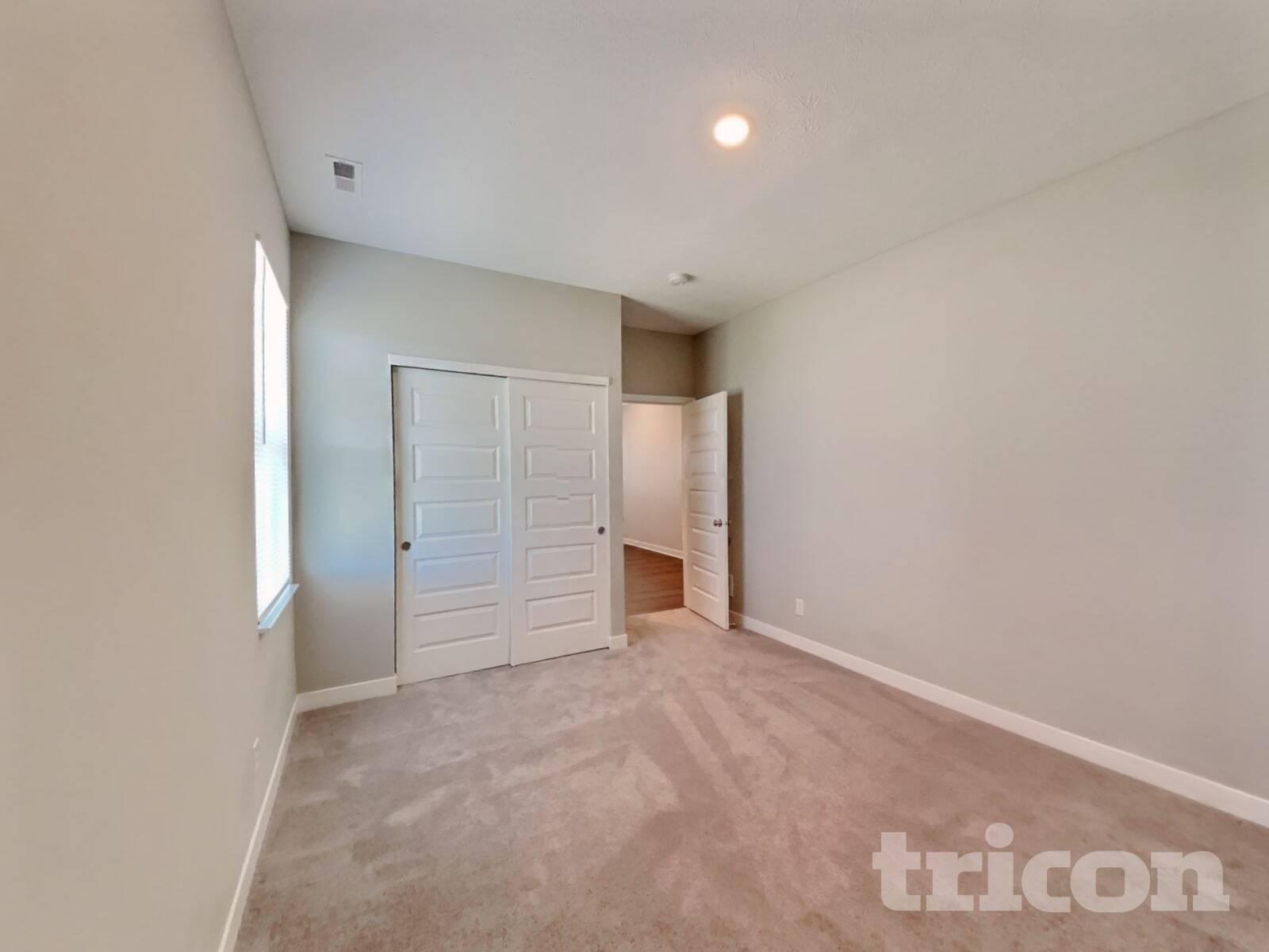 Building Photo - 224 Bluestem Ln