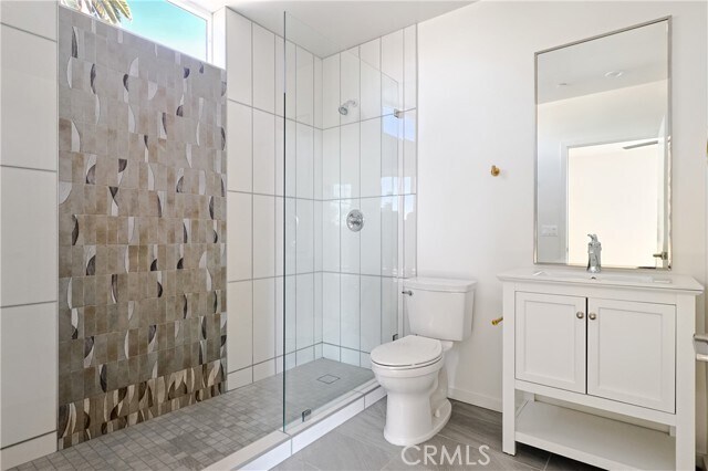 Building Photo - 14754 Gilmore St