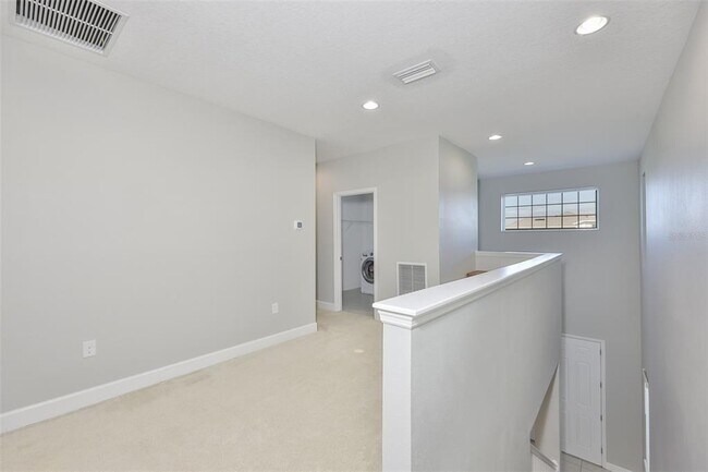 Building Photo - 6207 Voyagers Pl