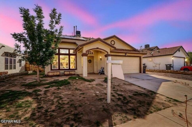 Building Photo - 409 Desert Chicory St