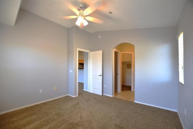 Building Photo - 2 bed 2 bath 1 car garage in Augusta Ranch area