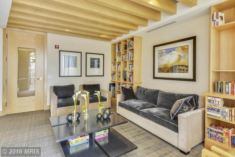 Building Photo - 475 K St NW