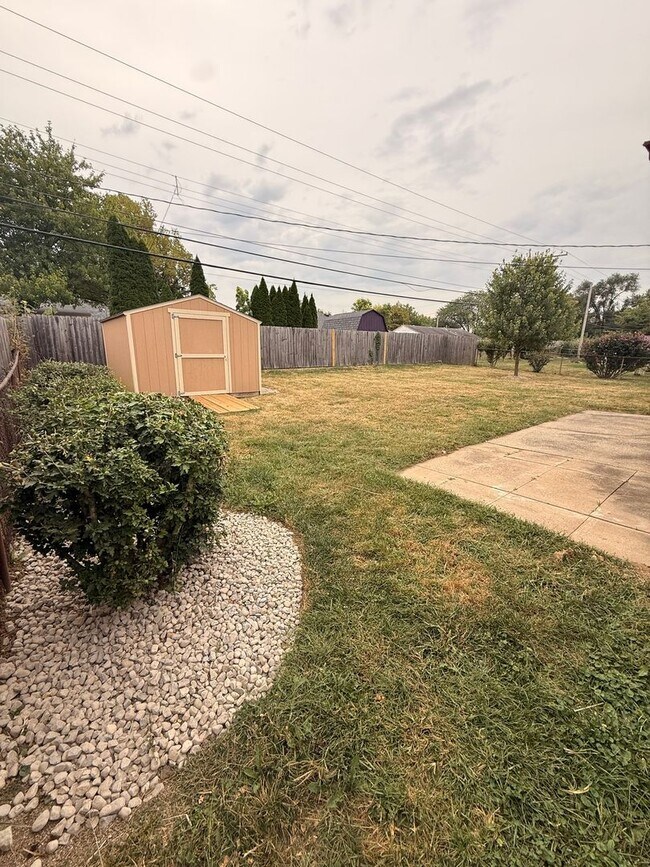 Building Photo - 4320 Harbison St