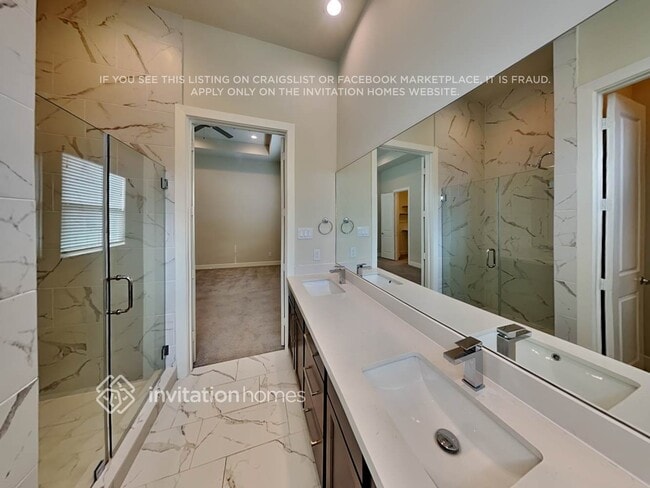 Building Photo - 10530 Executive Lake Dr