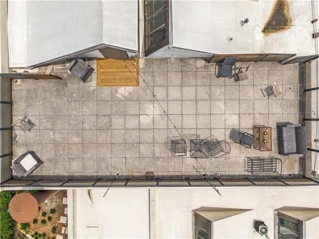 Building Photo - 650 Glen Iris Dr NE